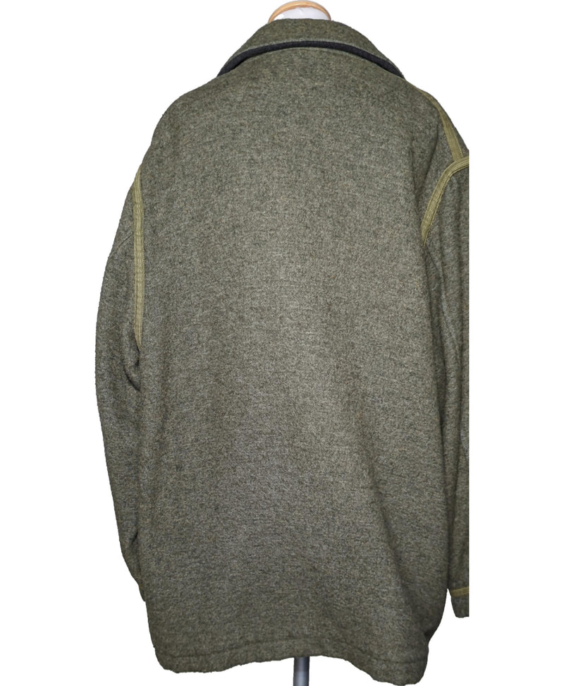 Le choix intelligent pour la mode durable, cette pièce 443431 Once Again allie parfait état et prix abordable.
