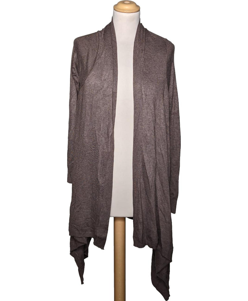 La garantie Once Again : 558264 vêtements d'occasion de marque en état irréprochable.