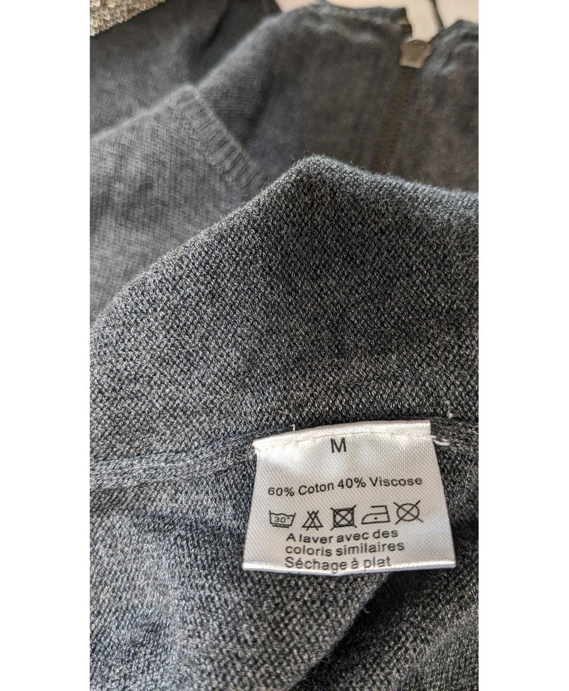 558336 Once Again, la référence de la friperie en ligne pour des achats de vêtements d'occasion sans souci et en état parfait.