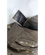 Le choix intelligent pour la mode durable, cette pièce 558655 Once Again allie parfait état et prix abordable.