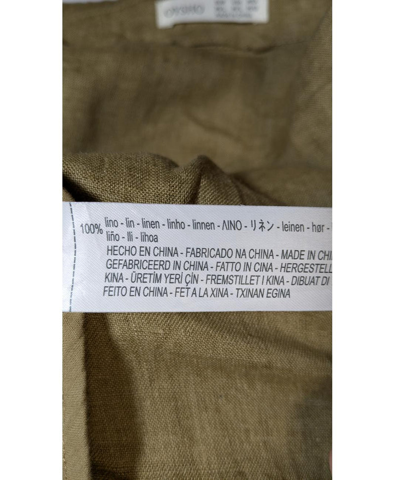 560151 Once Again, la référence de la friperie en ligne pour des achats de vêtements d'occasion sans souci et en état parfait.