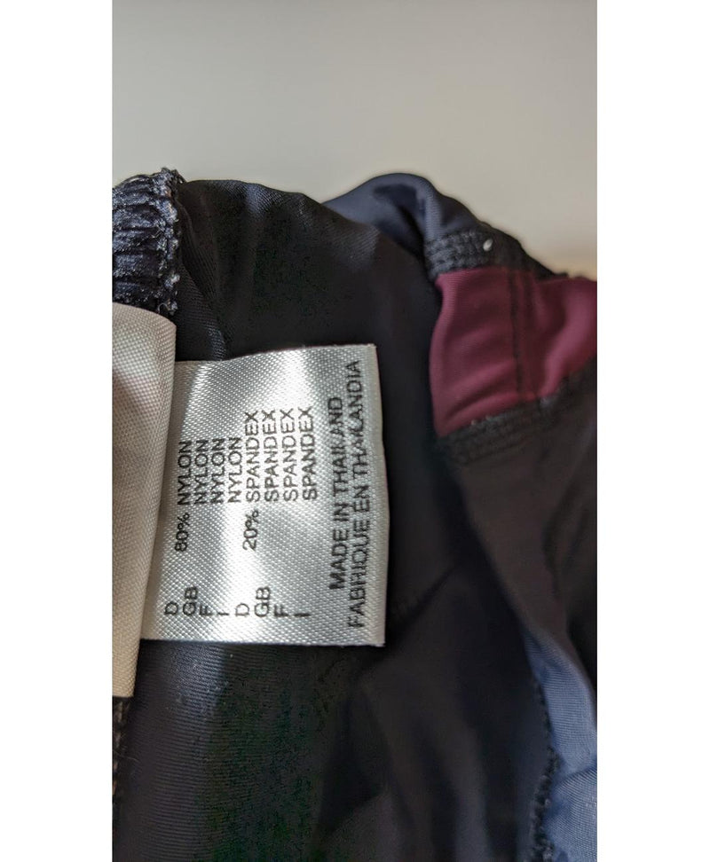 Mode durable et rapide avec Once Again : article 561989 de seconde main en très bon état.