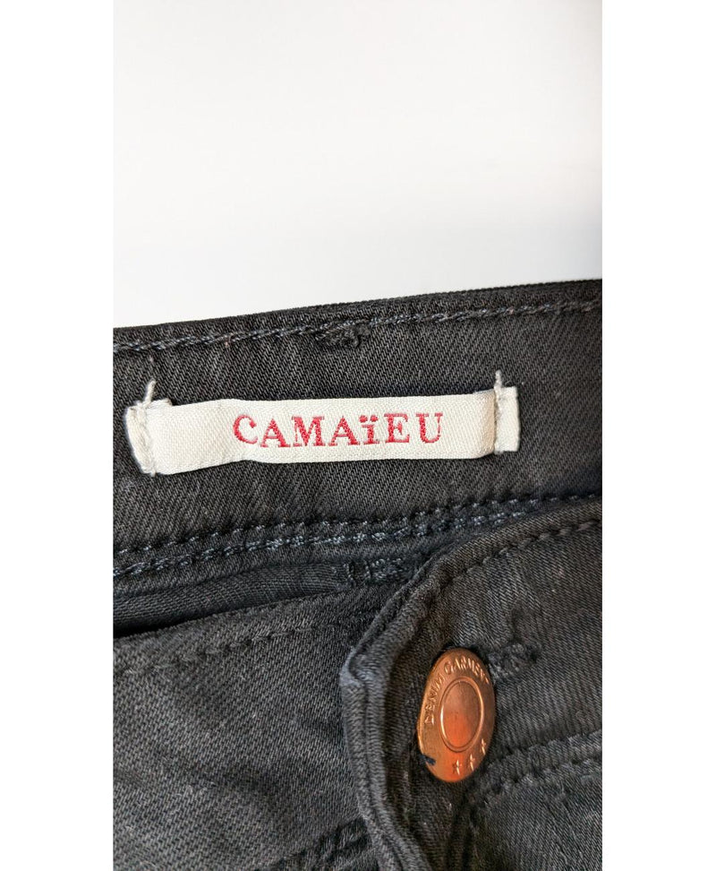 Expérience d'achat simple et satisfaisante pour cette fripe 562009 de qualité, offert par Once Again.