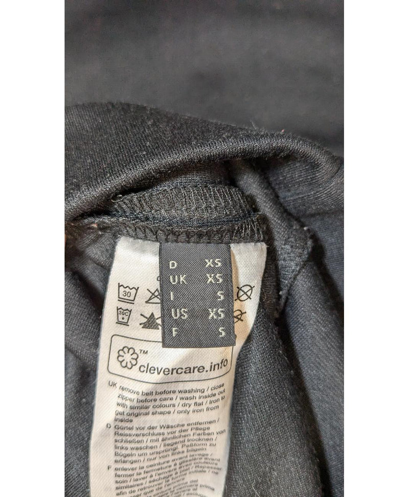 Mode durable et rapide avec Once Again : article 562063 de seconde main en très bon état.