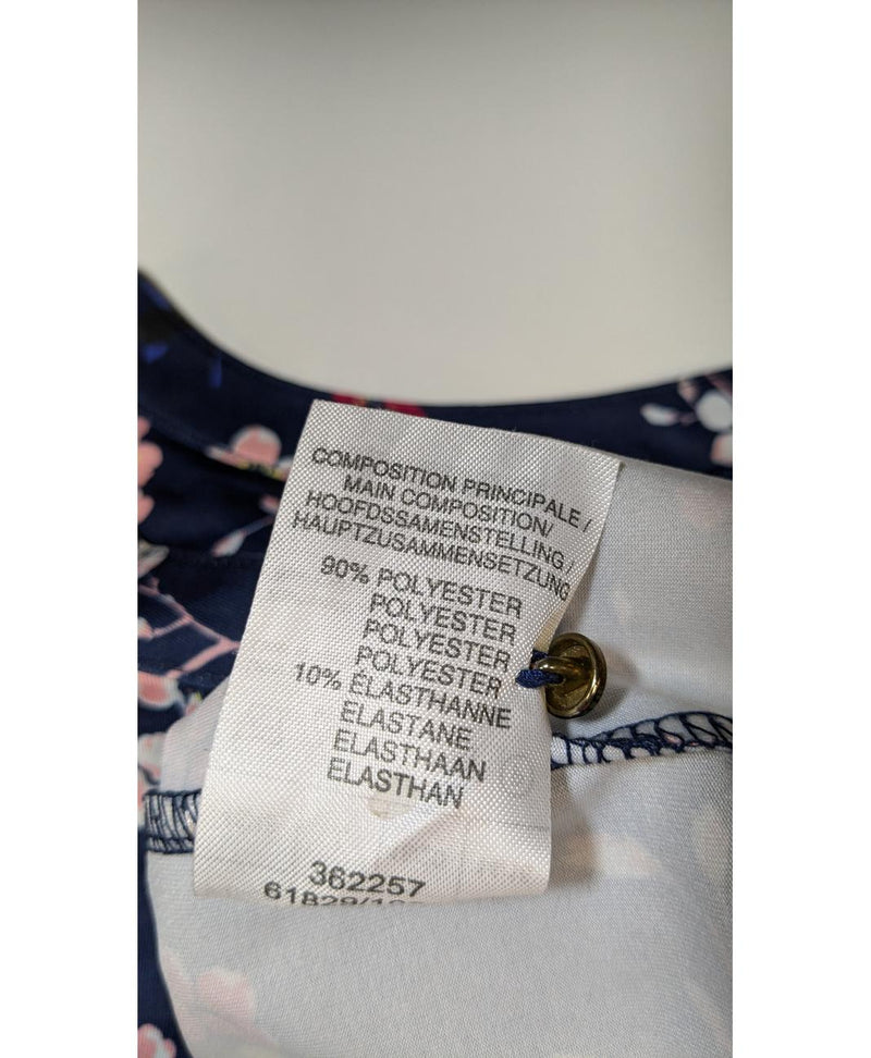 Shopping simplifié avec Once Again pour 562071 : trouvez des pièces uniques en très bon état en quelques clics.