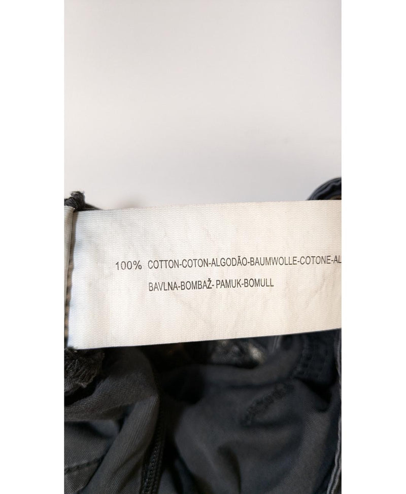 Élégance responsable avec cette pièce vintage 562106 en parfait état, sélectionnée par Once Again.