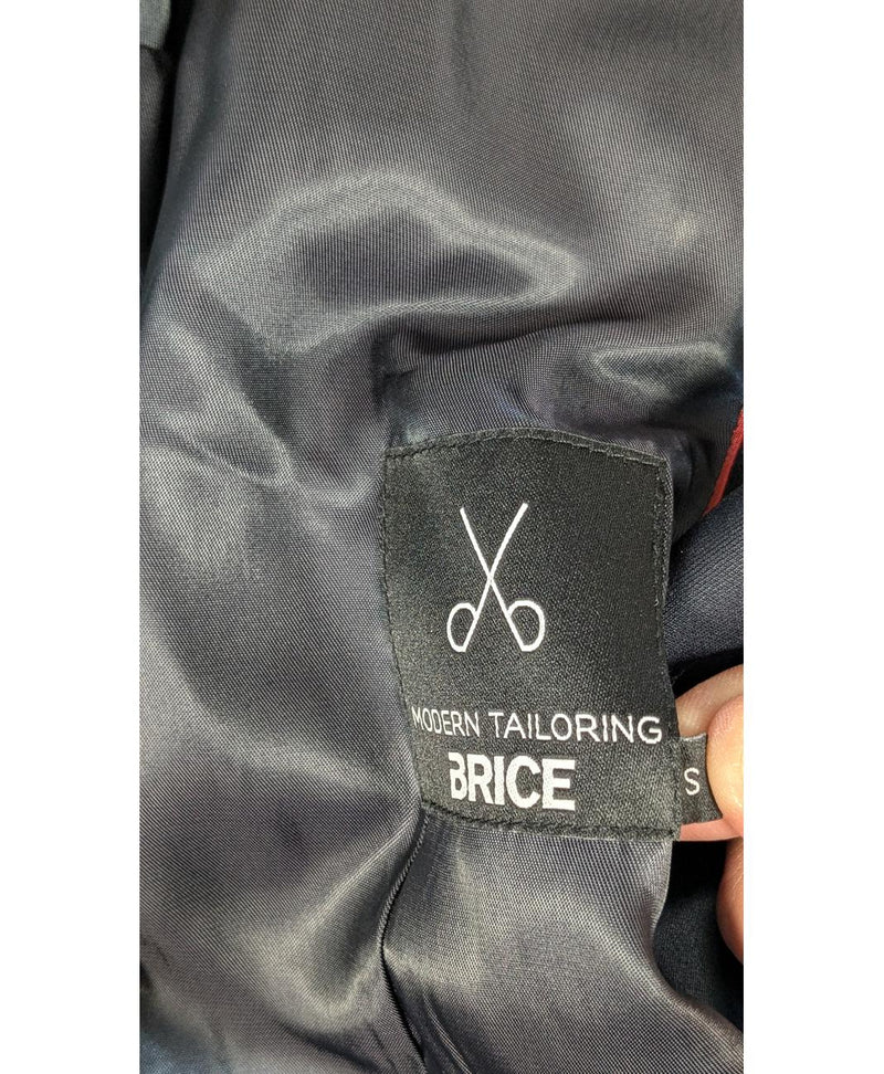 Le choix intelligent pour la mode durable, cette pièce 562925 Once Again allie parfait état et prix abordable.