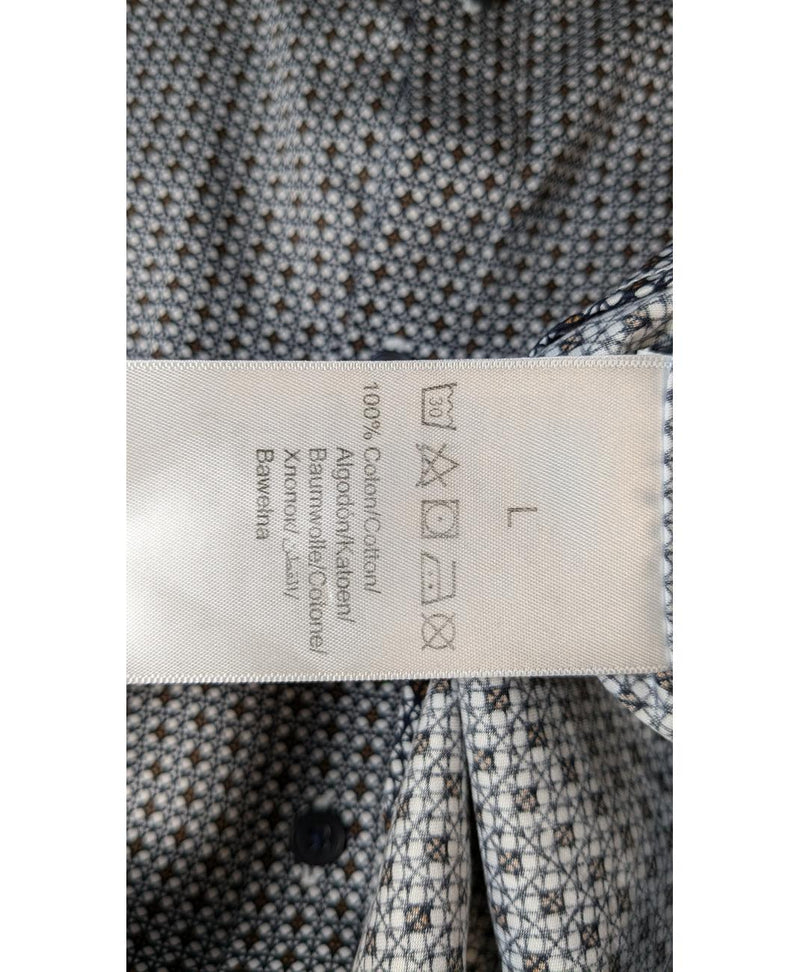 Élégance responsable avec cette pièce vintage 563115 en parfait état, sélectionnée par Once Again.