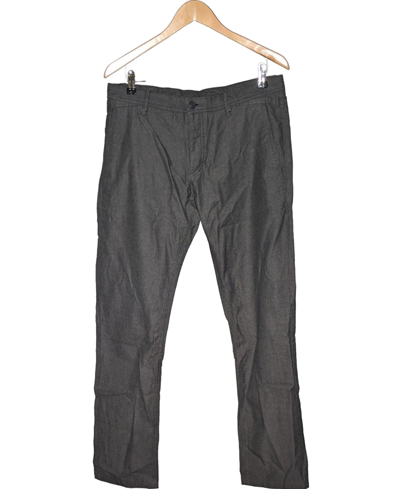 Le choix intelligent pour la mode durable, cette pièce 563333 Once Again allie parfait état et prix abordable.