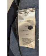563536 Once Again, la référence de la friperie en ligne pour des achats de vêtements d'occasion sans souci et en état parfait.