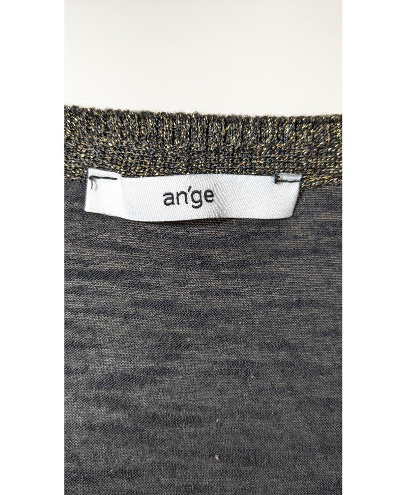 Shopping simplifié avec Once Again pour 564509 : trouvez des pièces uniques en très bon état en quelques clics.