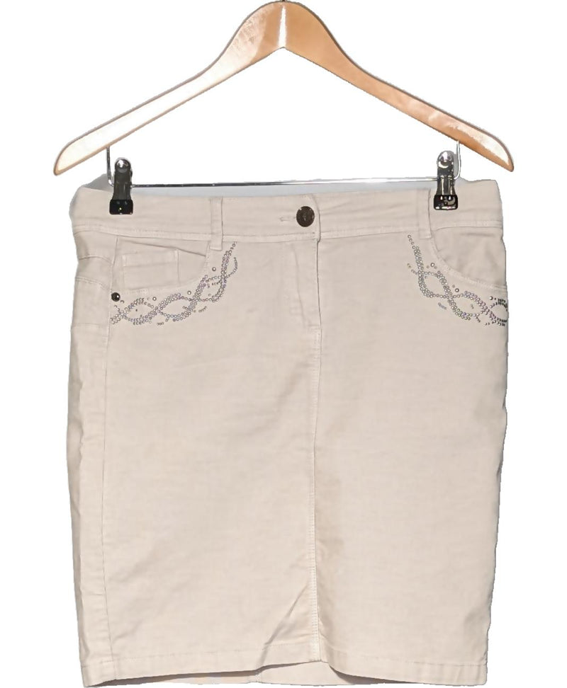 La garantie Once Again : 565500 vêtements d'occasion de marque en état irréprochable.