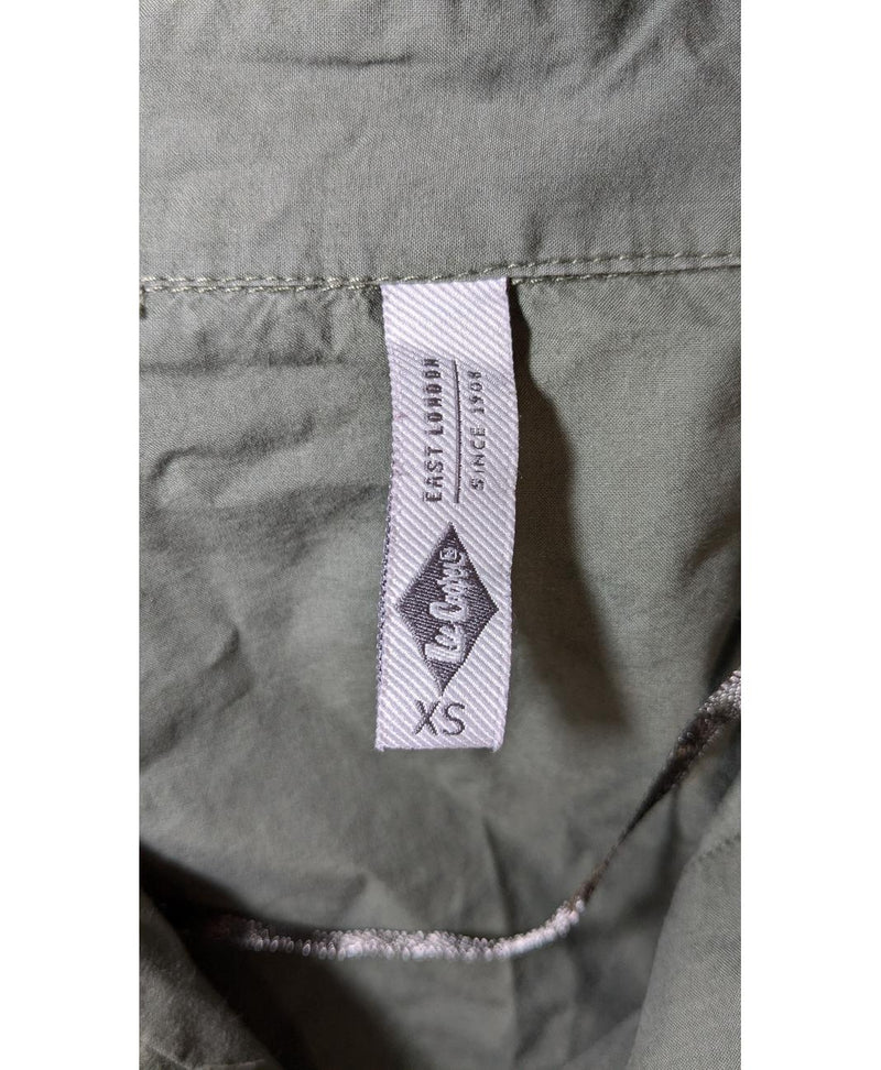 Expérience d'achat simple et satisfaisante pour cette fripe 566416 de qualité, offert par Once Again.