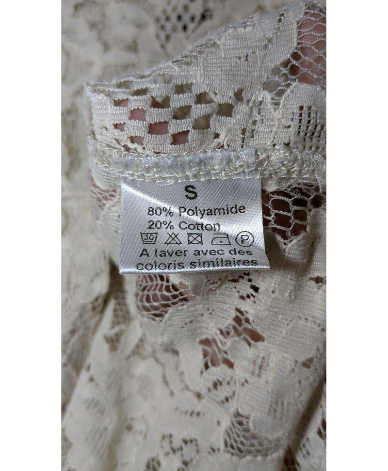 Shopping simplifié avec Once Again pour 566426 : trouvez des pièces uniques en très bon état en quelques clics.