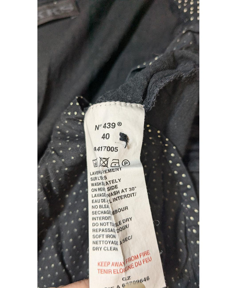 Expérience d'achat simple et satisfaisante pour cette fripe 568195 de qualité, offert par Once Again.