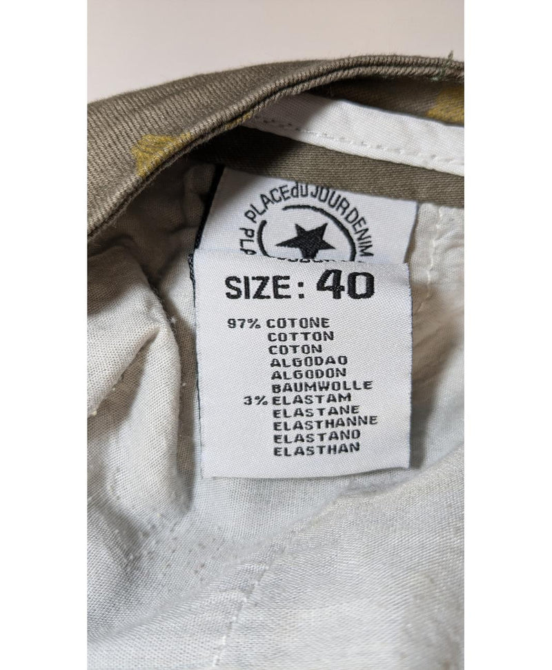 Élégance responsable avec cette pièce vintage 568261 en parfait état, sélectionnée par Once Again.