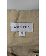 La garantie Once Again : 568301 vêtements d'occasion de marque en état irréprochable.