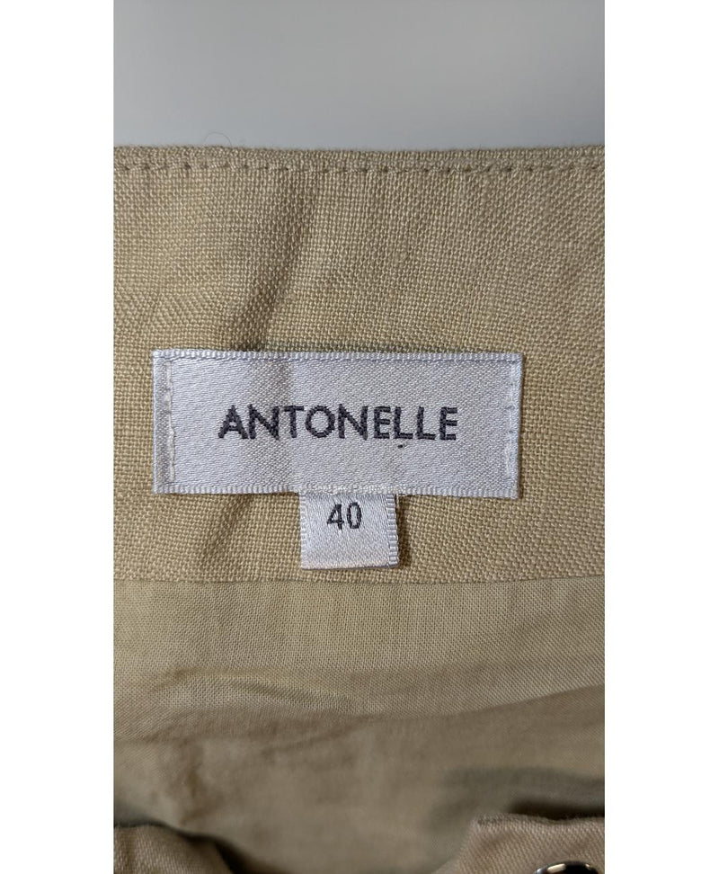 La garantie Once Again : 568301 vêtements d'occasion de marque en état irréprochable.