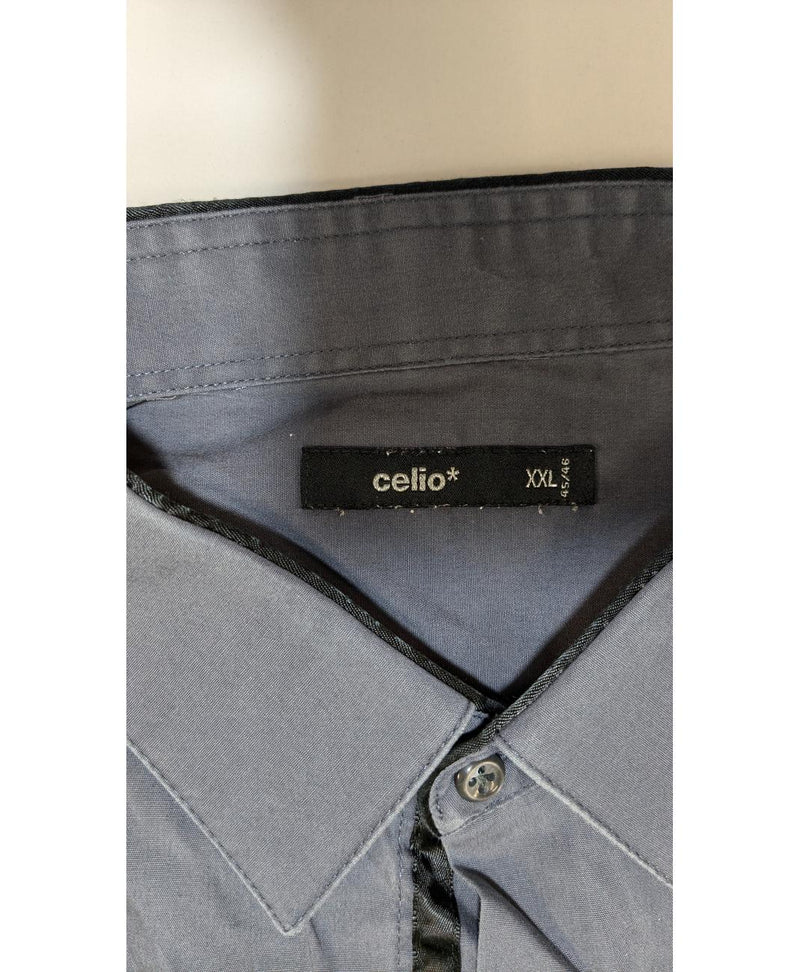 568396 Once Again, la référence de la friperie en ligne pour des achats de vêtements d'occasion sans souci et en état parfait.