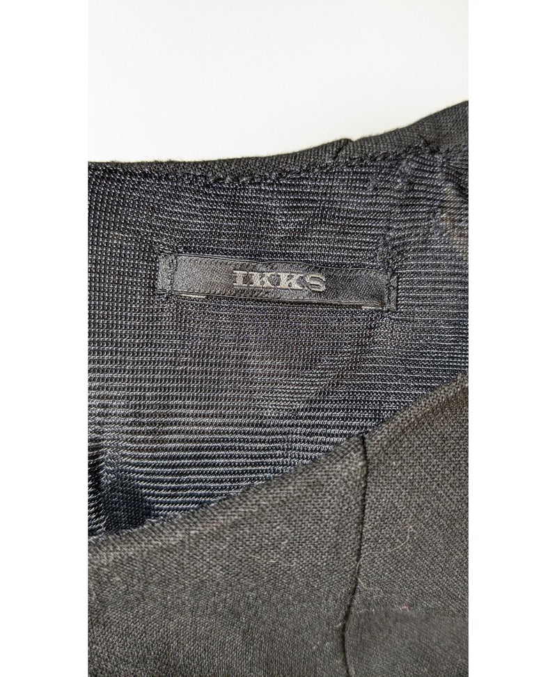 La garantie Once Again : 569511 vêtements d'occasion de marque en état irréprochable.