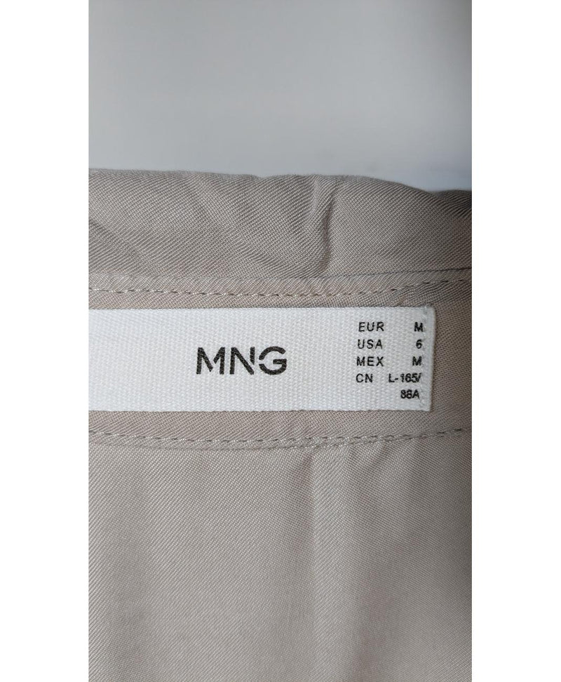 Expérience d'achat simple et satisfaisante pour cette fripe 569529 de qualité, offert par Once Again.