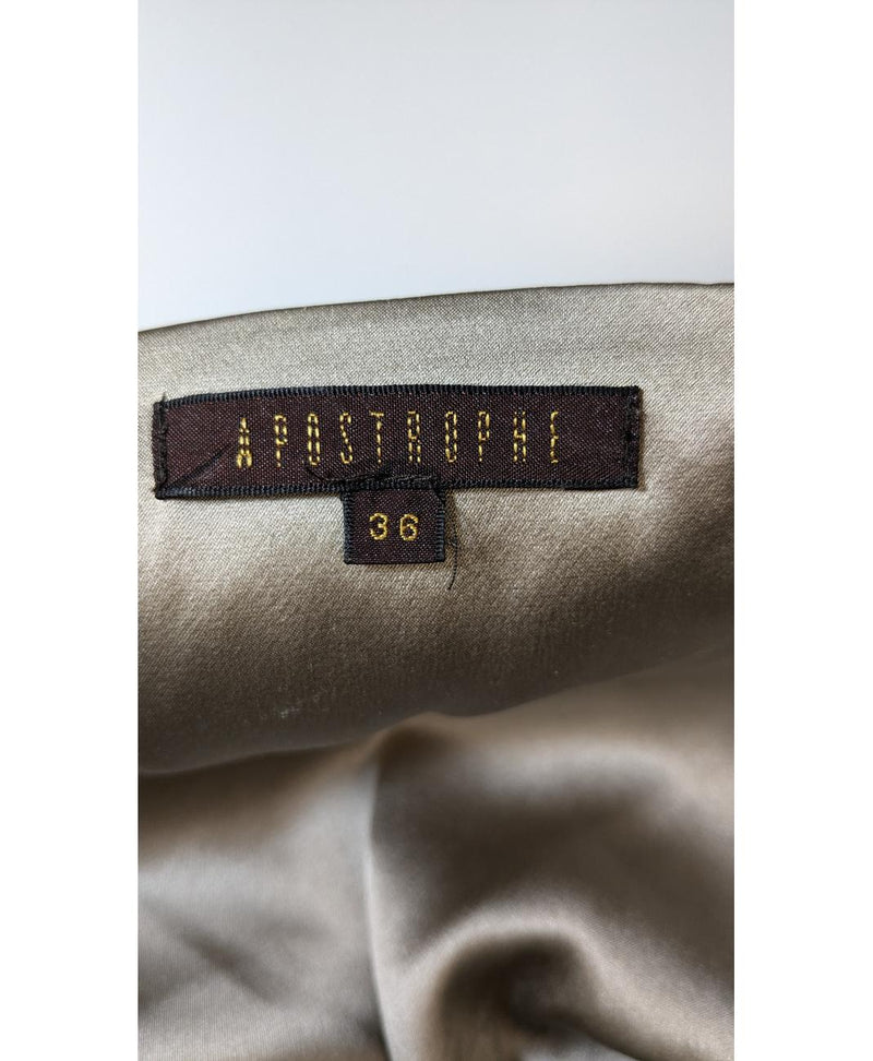 Élégance responsable avec cette pièce vintage 569557 en parfait état, sélectionnée par Once Again.