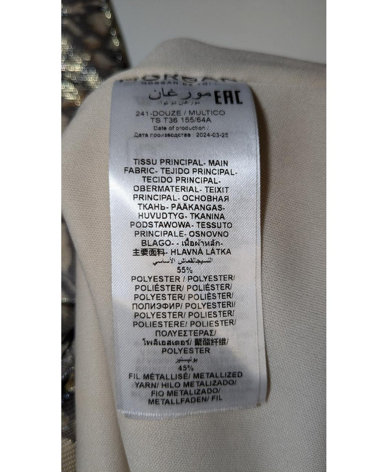 569622 Once Again, la référence de la friperie en ligne pour des achats de vêtements d'occasion sans souci et en état parfait.
