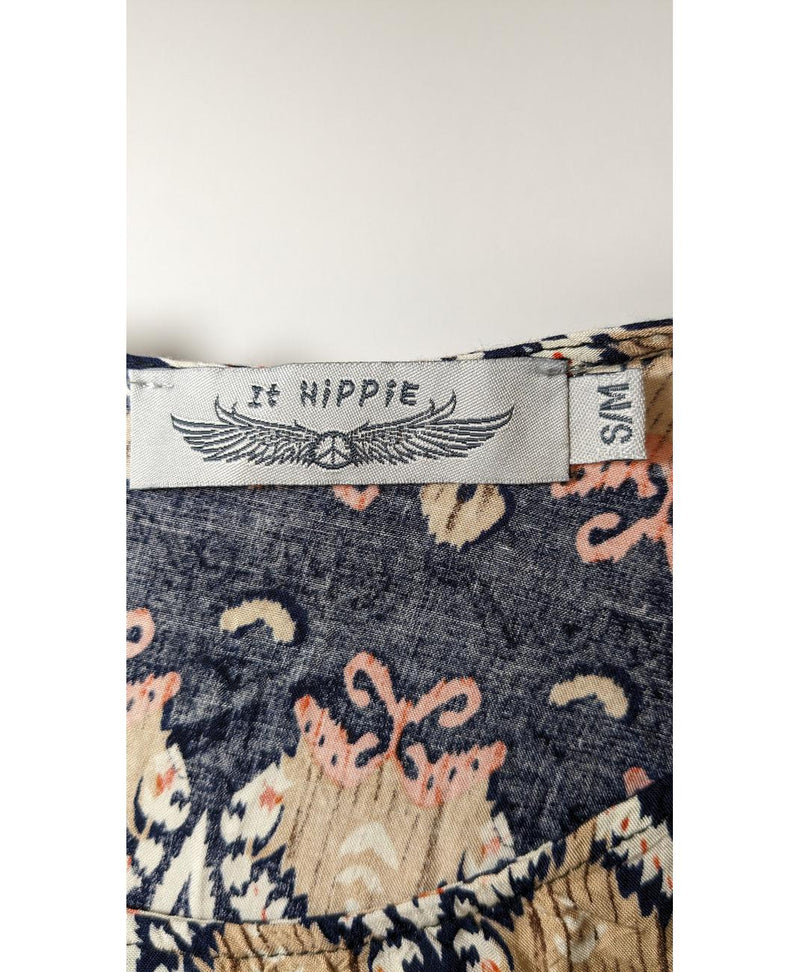 Élégance responsable avec cette pièce vintage 569910 en parfait état, sélectionnée par Once Again.