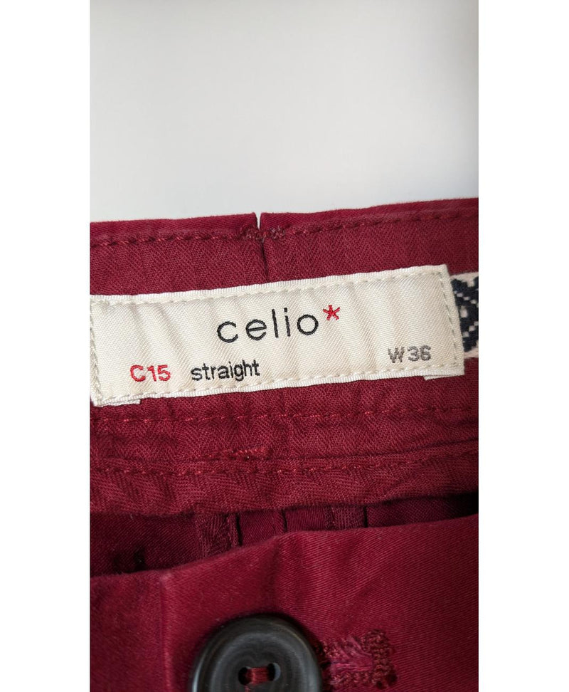 Expérience d'achat simple et satisfaisante pour cette fripe 570236 de qualité, offert par Once Again.