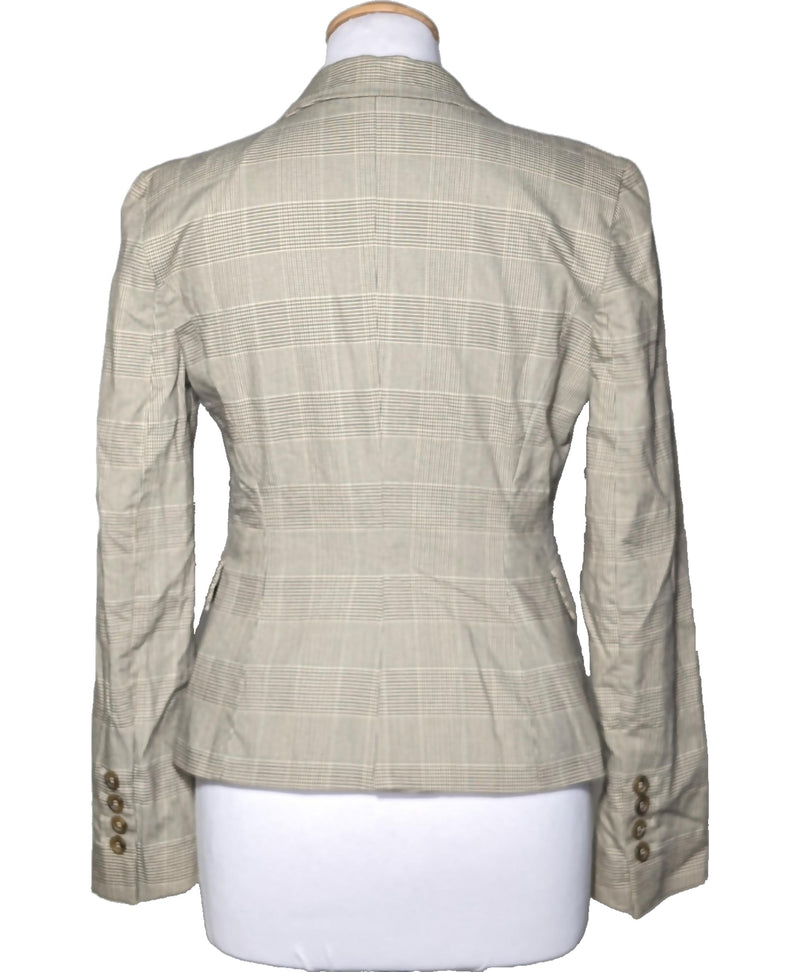 La garantie Once Again : 570897 vêtements d'occasion de marque en état irréprochable.