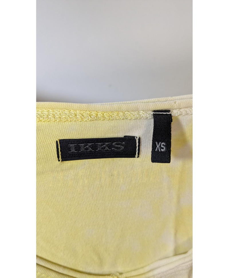La garantie Once Again : 571718 vêtements d'occasion de marque en état irréprochable.