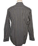 La garantie Once Again : 571855 vêtements d'occasion de marque en état irréprochable.