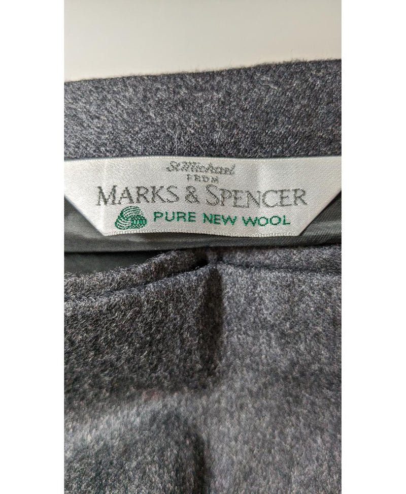 Expérience d'achat simple et satisfaisante pour cette fripe 571961 de qualité, offert par Once Again.