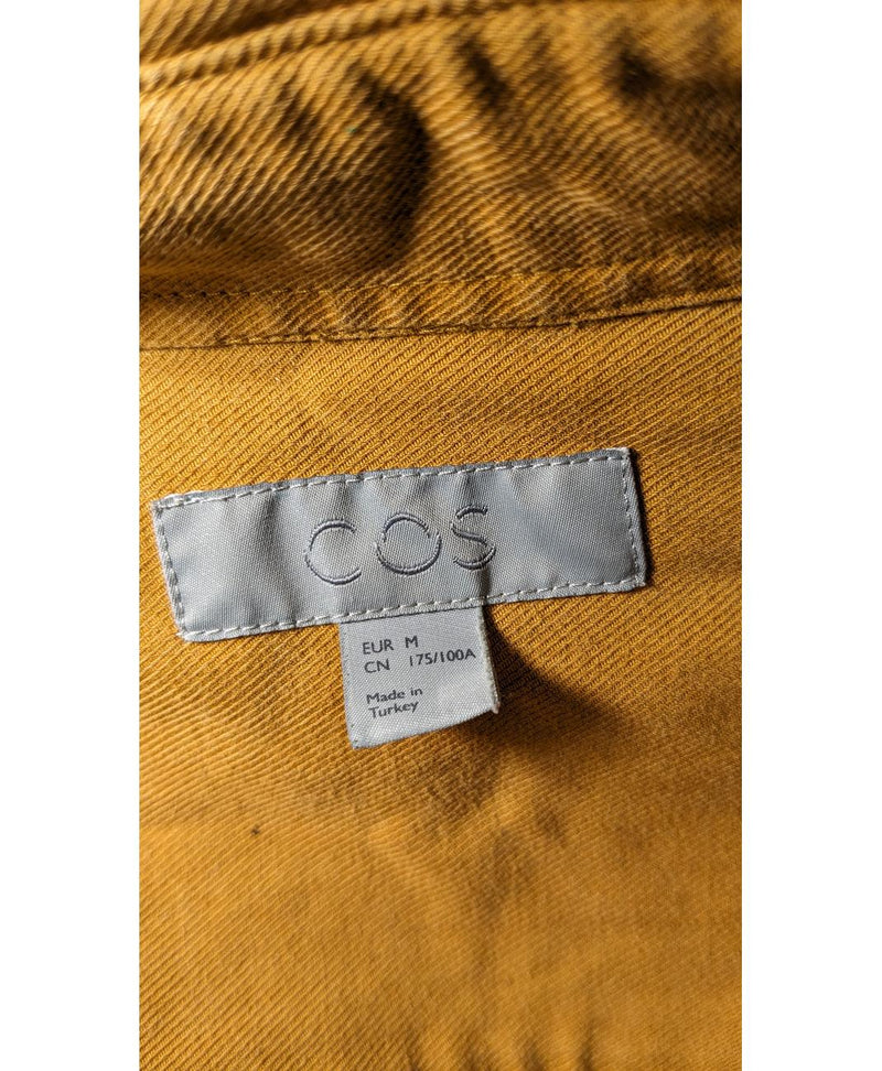 La garantie Once Again : 571967 vêtements d'occasion de marque en état irréprochable.