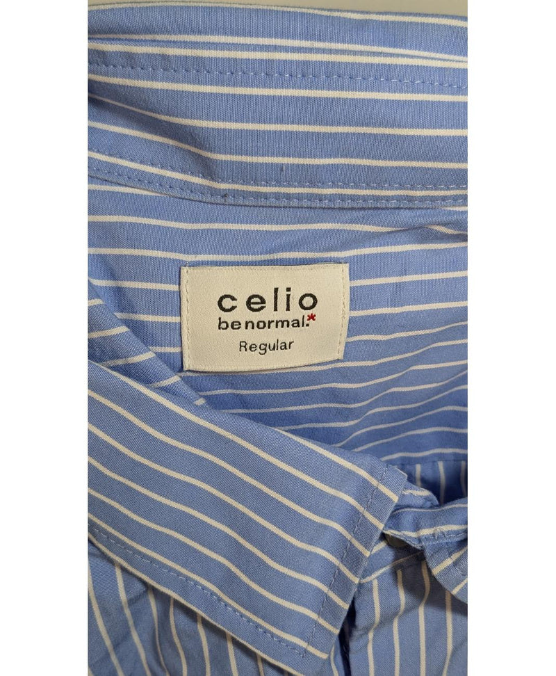 Shopping simplifié avec Once Again pour 572259 : trouvez des pièces uniques en très bon état en quelques clics.