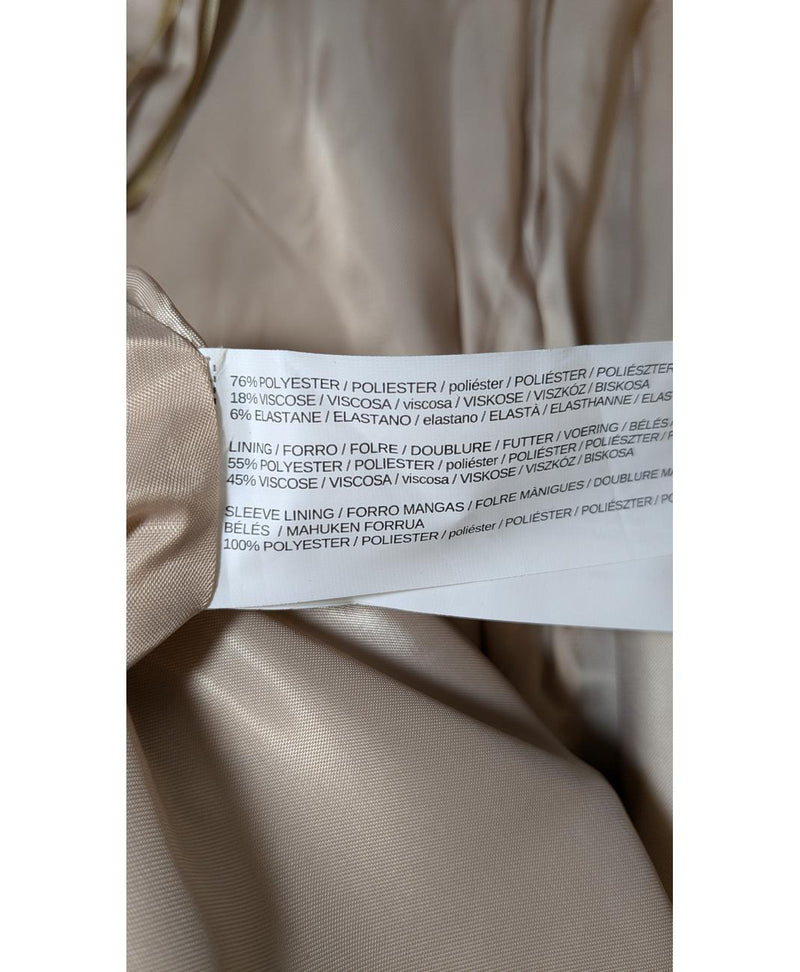 Le choix intelligent pour la mode durable, cette pièce 573042 Once Again allie parfait état et prix abordable.