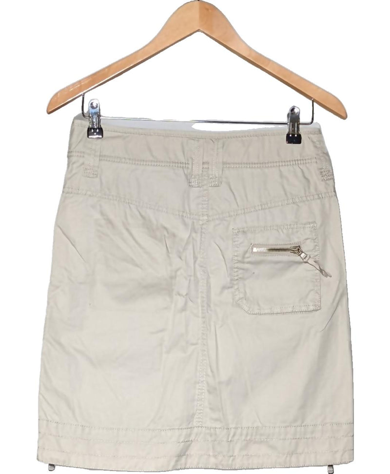 La garantie Once Again : 574970 vêtements d'occasion de marque en état irréprochable.