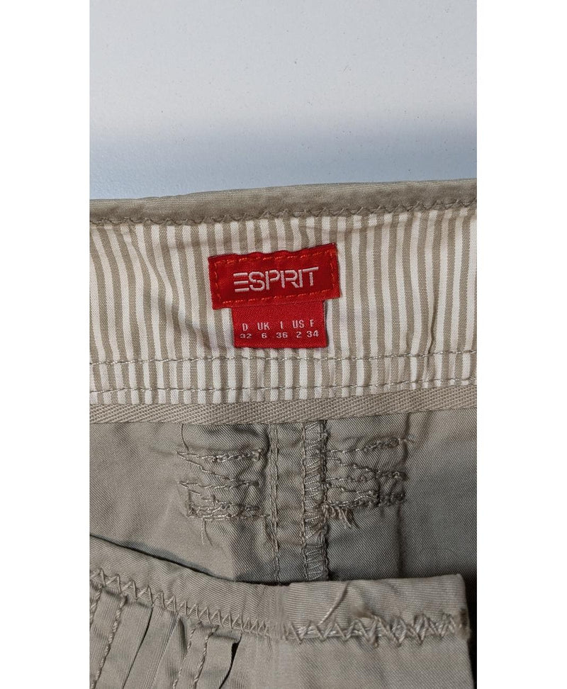 Le choix intelligent pour la mode durable, cette pièce 574970 Once Again allie parfait état et prix abordable.
