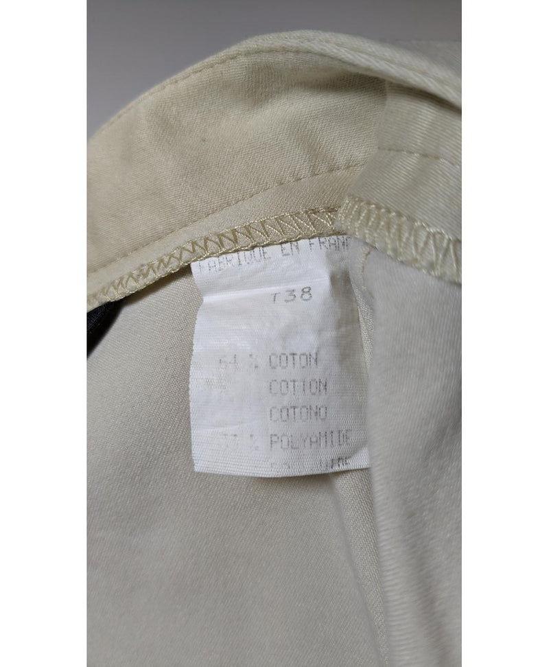 Le choix intelligent pour la mode durable, cette pièce 575146 Once Again allie parfait état et prix abordable.