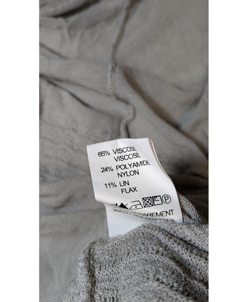 Expérience d'achat simple et satisfaisante pour cette fripe 576252 de qualité, offert par Once Again.