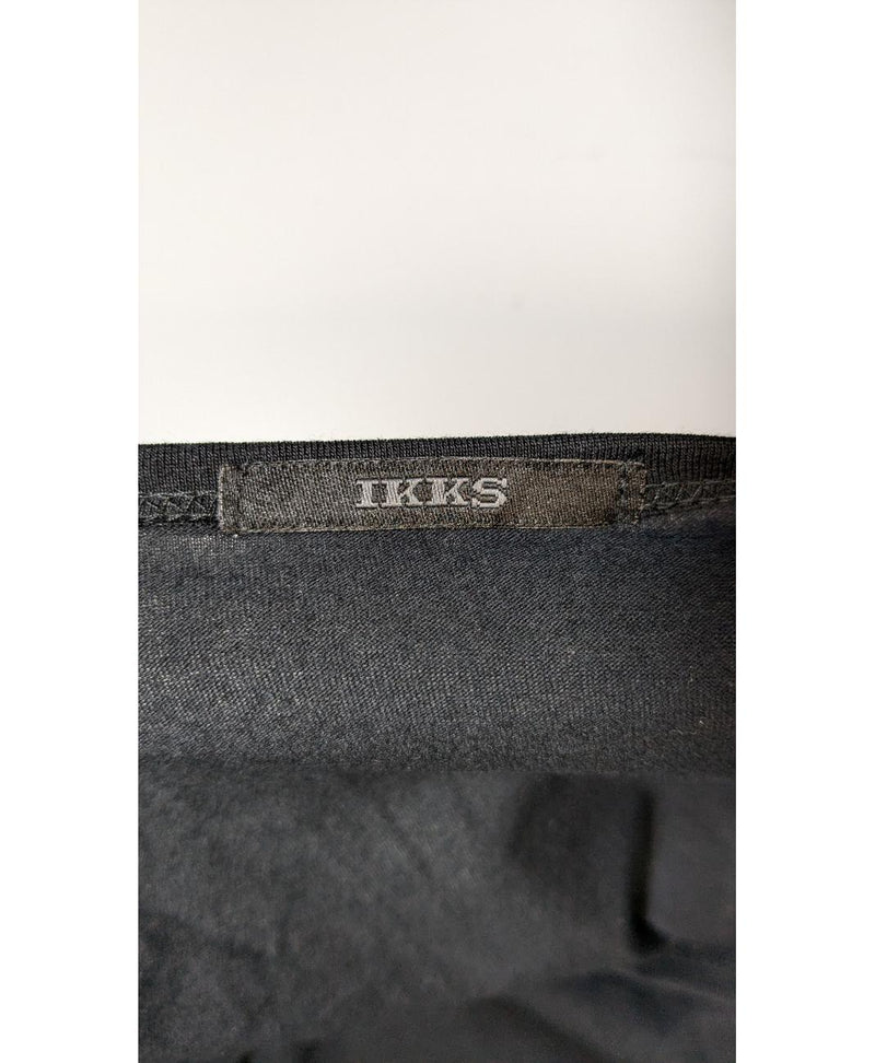 La garantie Once Again : 576285 vêtements d'occasion de marque en état irréprochable.