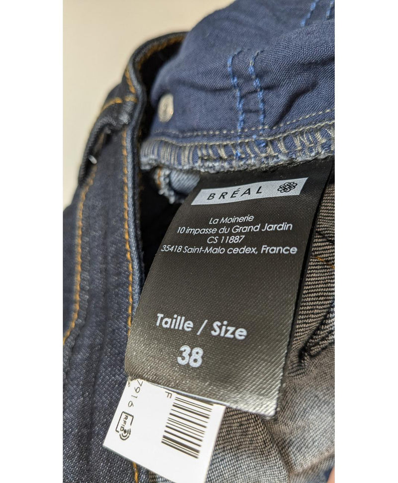 Le choix intelligent pour la mode durable, cette pièce 577521 Once Again allie parfait état et prix abordable.
