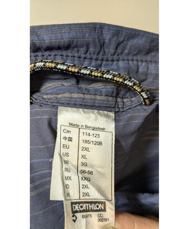 Élégance responsable avec cette pièce vintage 577551 en parfait état, sélectionnée par Once Again.