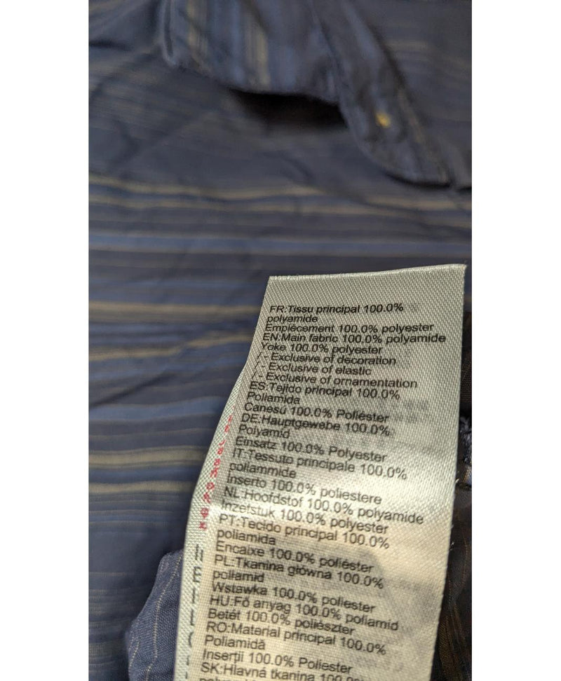 Le choix intelligent pour la mode durable, cette pièce 577551 Once Again allie parfait état et prix abordable.