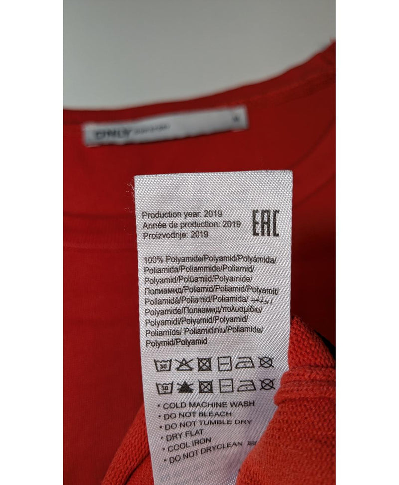 Expérience d'achat simple et satisfaisante pour cette fripe 577571 de qualité, offert par Once Again.
