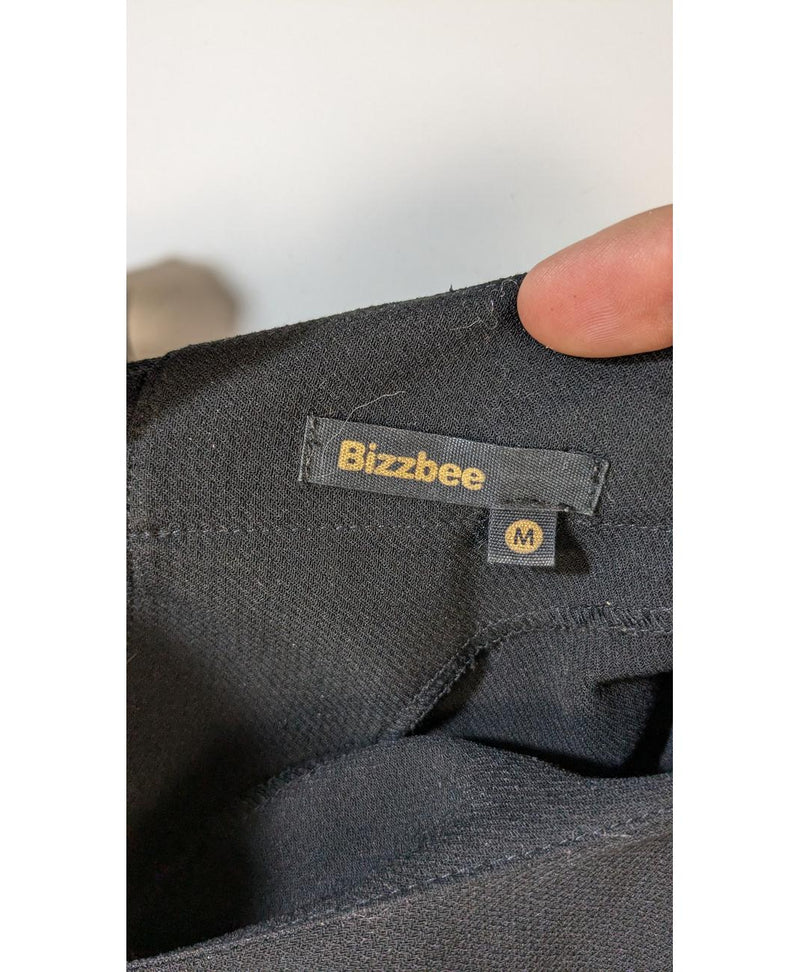 Shopping simplifié avec Once Again pour 578332 : trouvez des pièces uniques en très bon état en quelques clics.