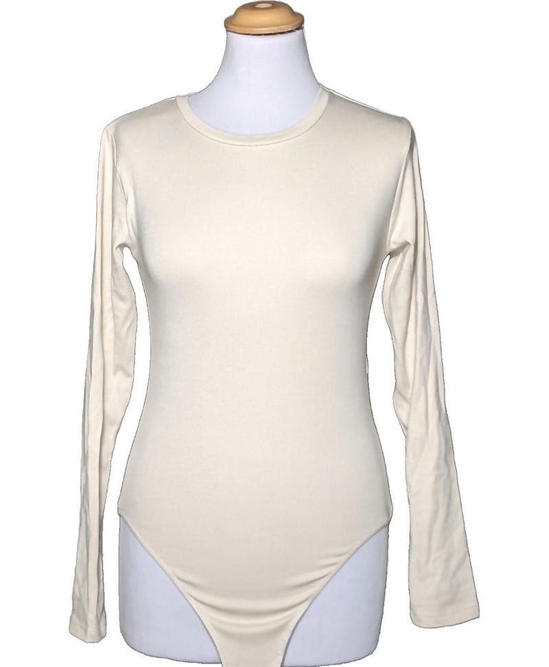 La garantie Once Again : 578867 vêtements d'occasion de marque en état irréprochable.