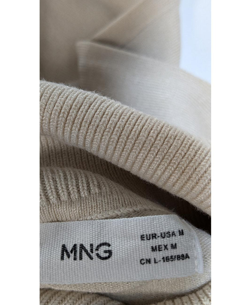 Expérience d'achat simple et satisfaisante pour cette fripe 578870 de qualité, offert par Once Again.