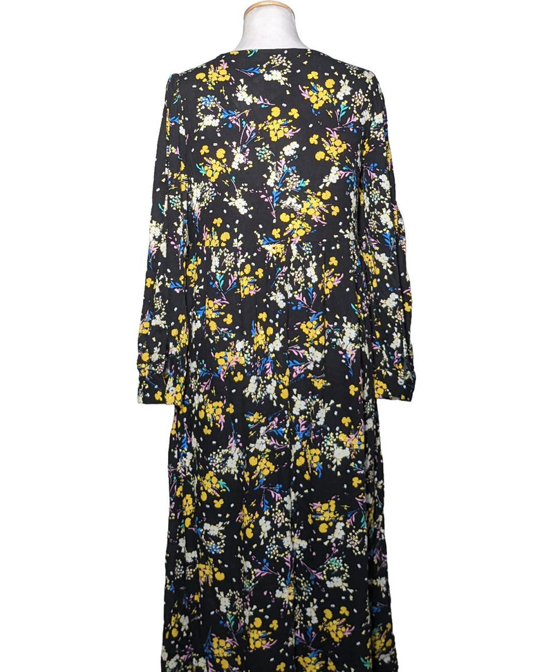 Le choix intelligent pour la mode durable, cette pièce 579041 Once Again allie parfait état et prix abordable.