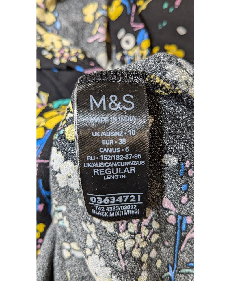 Élégance responsable avec cette pièce vintage 579041 en parfait état, sélectionnée par Once Again.